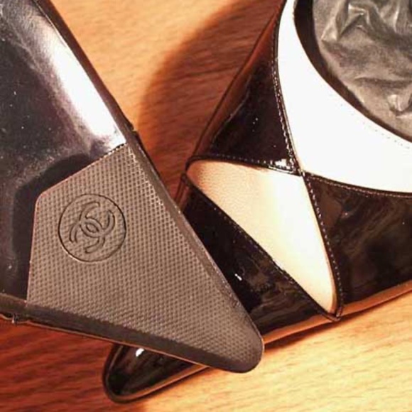 CHANEL GLADIATOR STILETTOS, Sz 7.5B, HEEL 3 inch, MADE ITALY, TAGS ON NEVER WORN - Picture 6 of 14